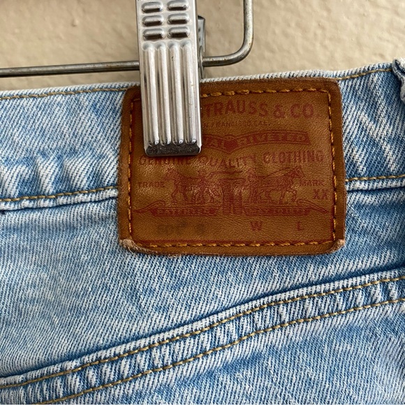 Levi’s 501 Skinny Jean Light Wash - Picture 8 of 10